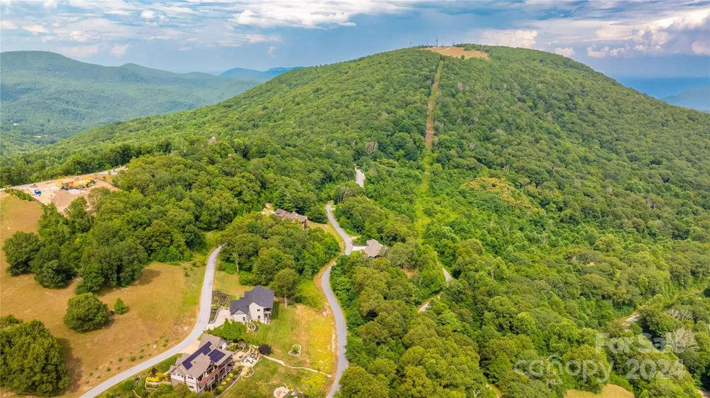 00000 Summerset Drive #84 Hendersonville, NC 28792