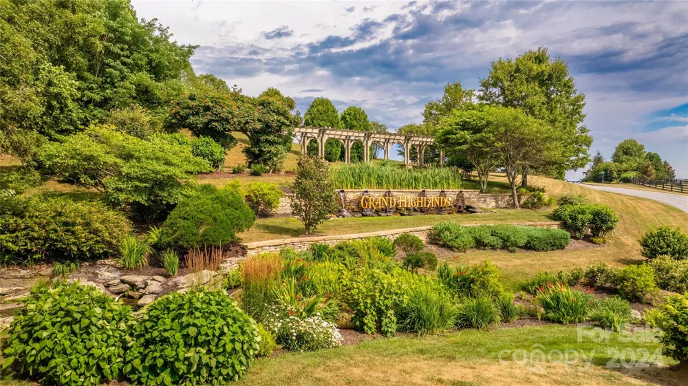 00000 Summerset Drive #84 Hendersonville, NC 28792