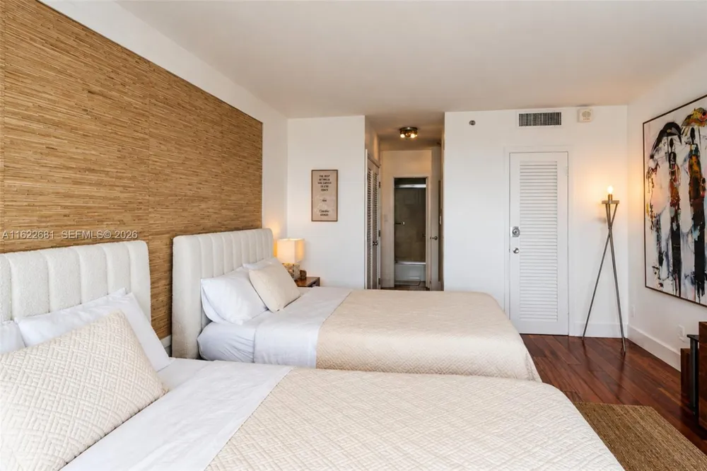 100 Lincoln Rd #1422 Miami Beach, FL 33139