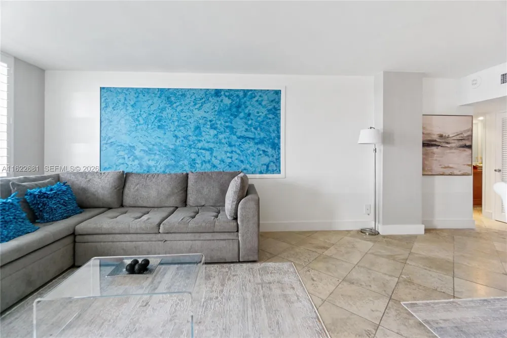 100 Lincoln Rd #1422 Miami Beach, FL 33139