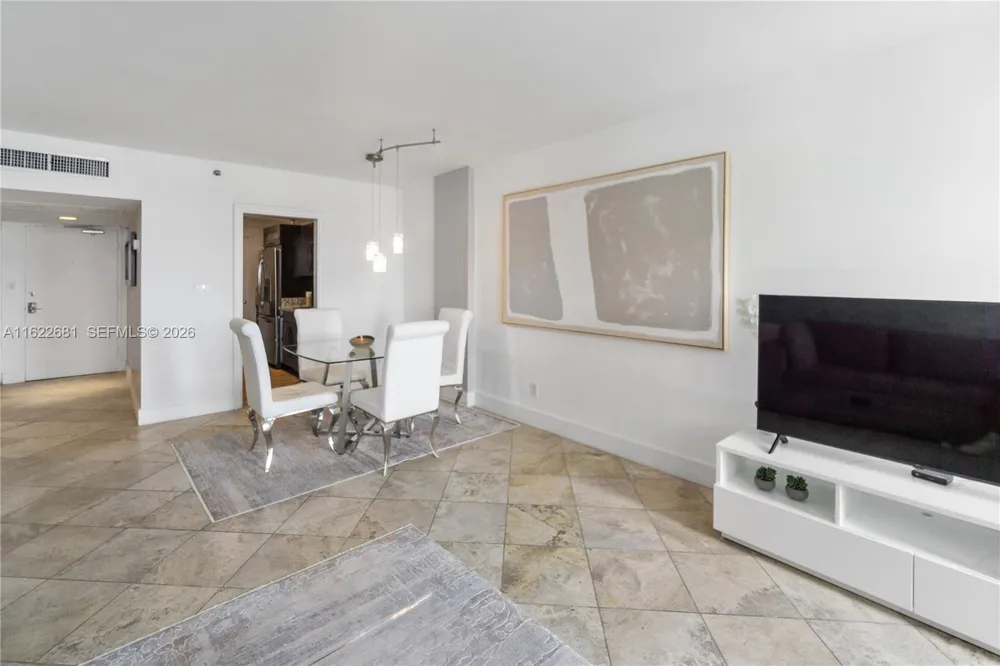 100 Lincoln Rd #1422 Miami Beach, FL 33139