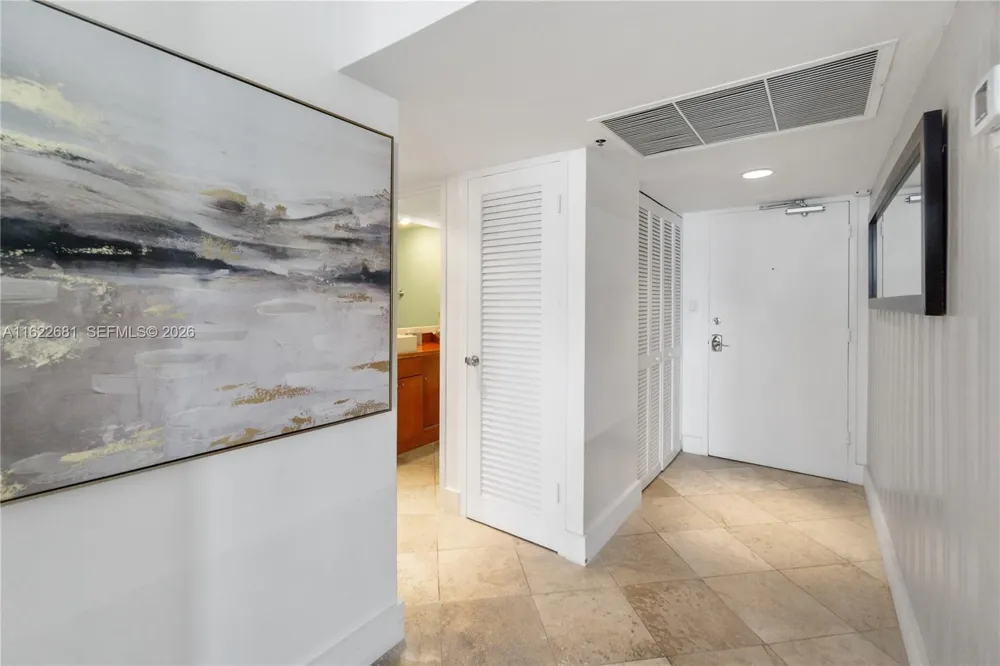 100 Lincoln Rd #1422 Miami Beach, FL 33139