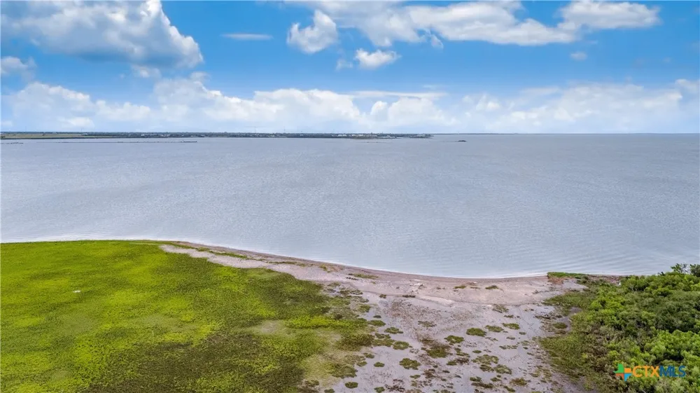 37 Bay Point Drive Port Lavaca, TX 77979