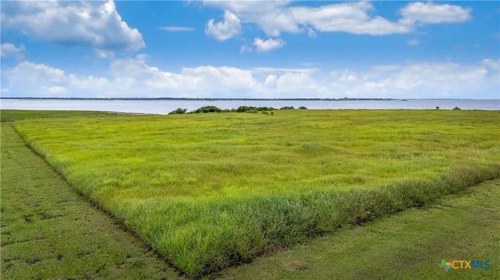 37 Bay Point Drive Port Lavaca, TX 77979