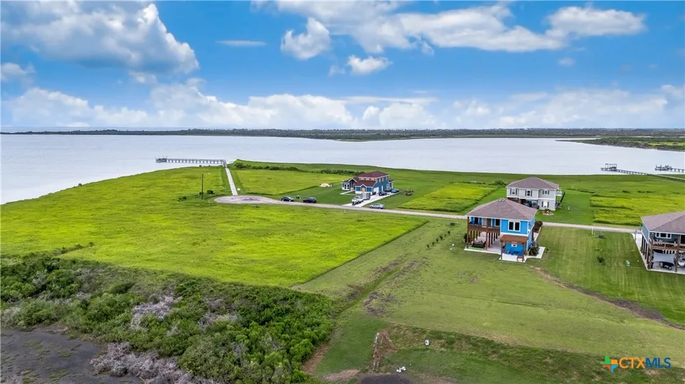 37 Bay Point Drive Port Lavaca, TX 77979