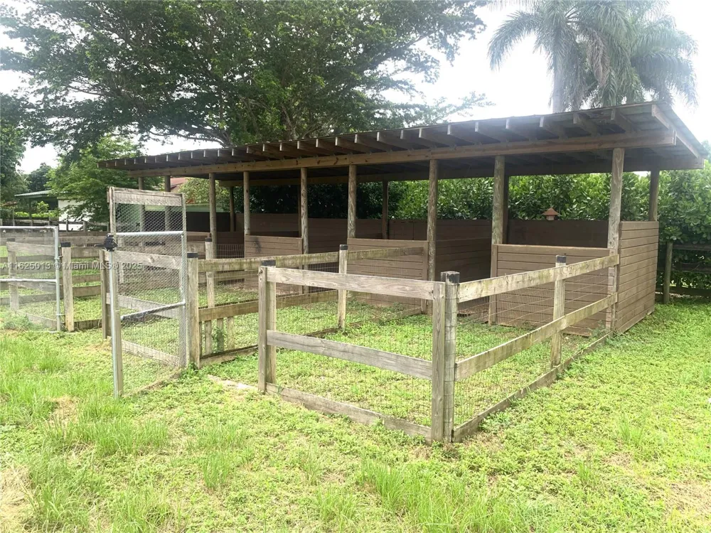 22750 SW 154th ave Miami, FL 33170