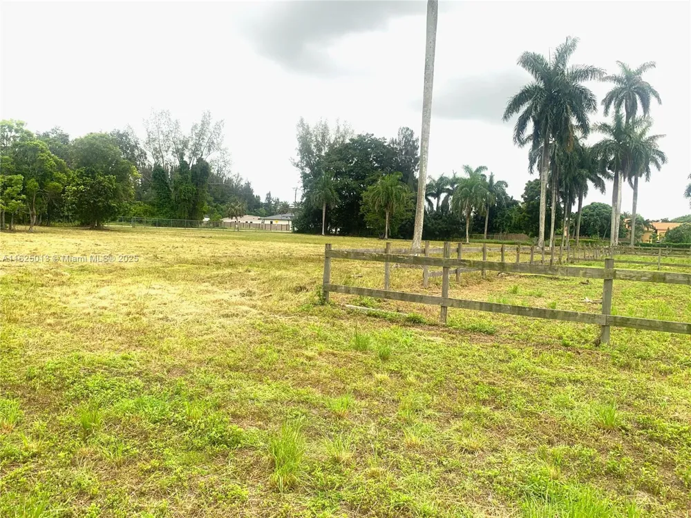 22750 SW 154th ave Miami, FL 33170