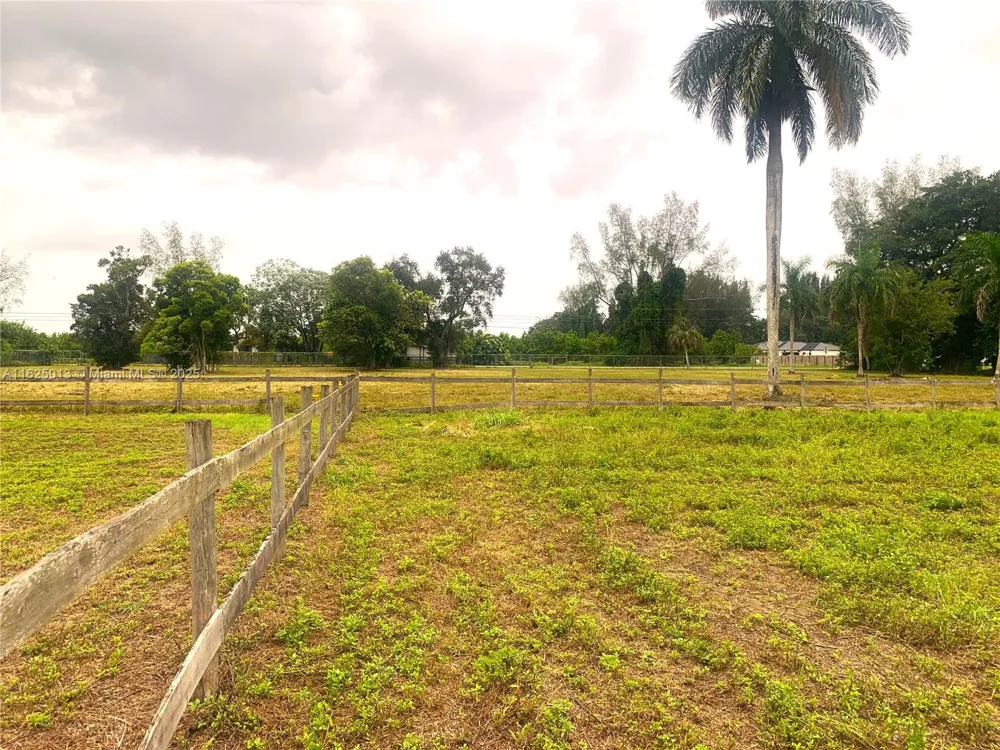 22750 SW 154th ave Miami, FL 33170