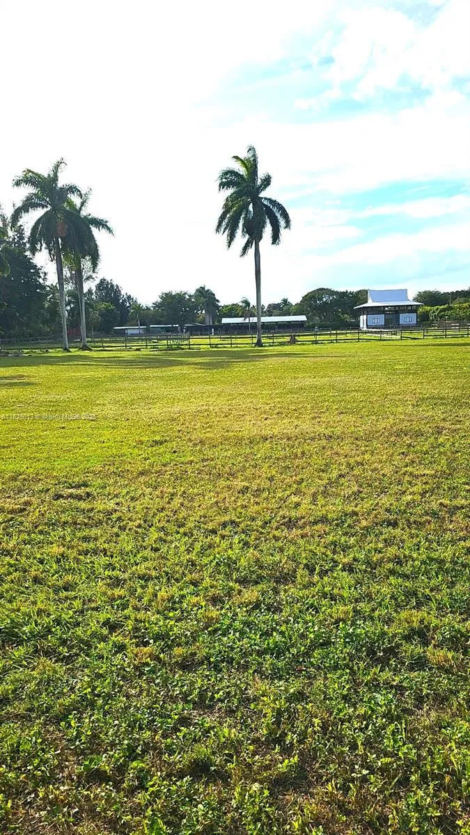 22750 SW 154th ave Miami, FL 33170