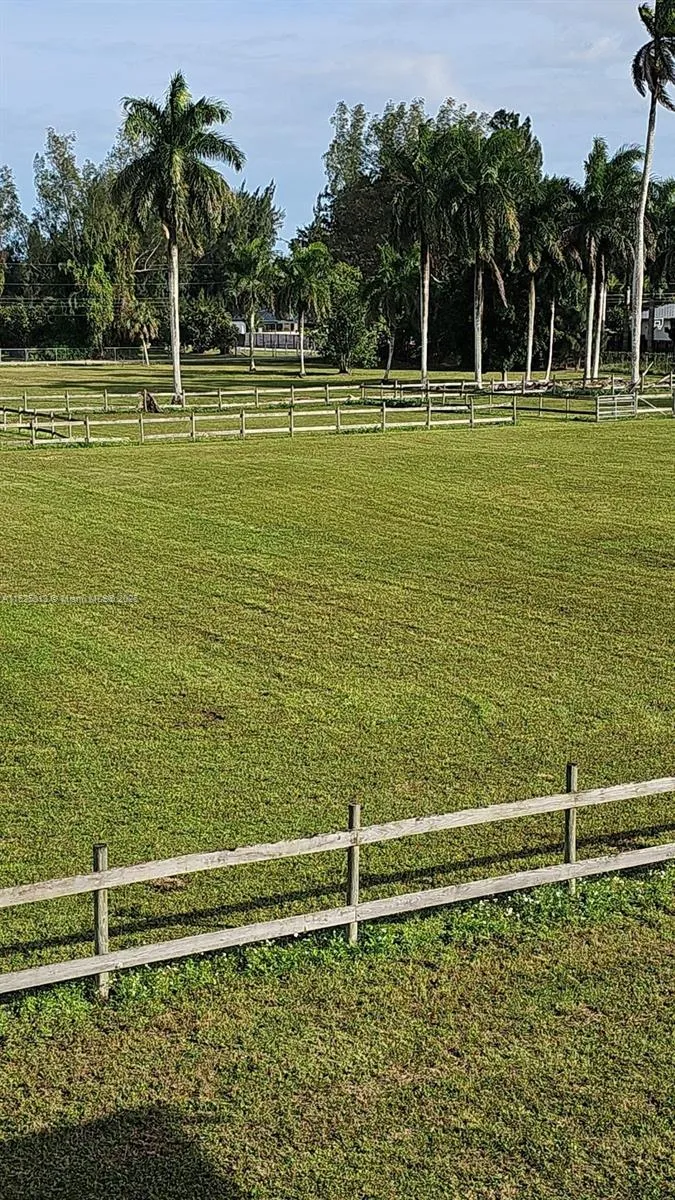 22750 SW 154th ave Miami, FL 33170