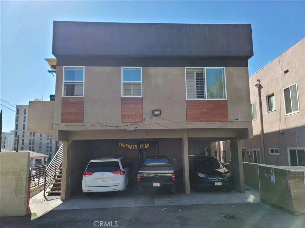 2021 Miramar Street Los Angeles, CA 90057