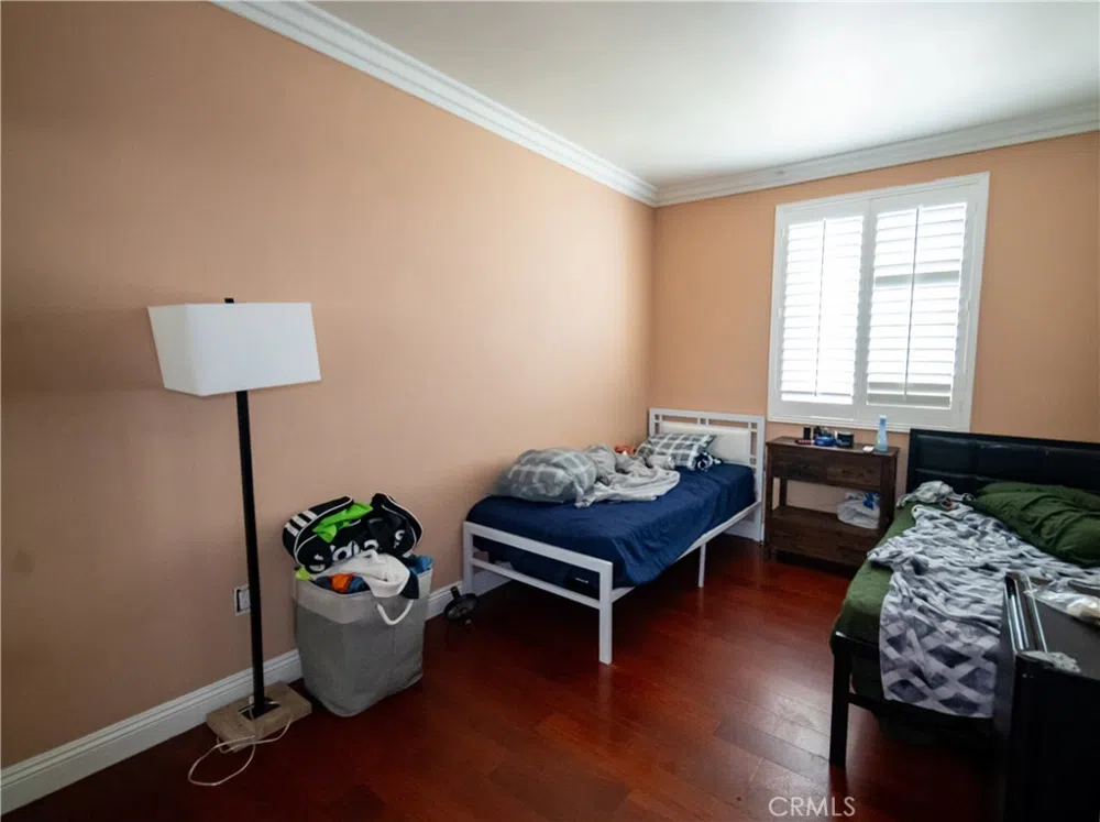 2021 Miramar Street Los Angeles, CA 90057