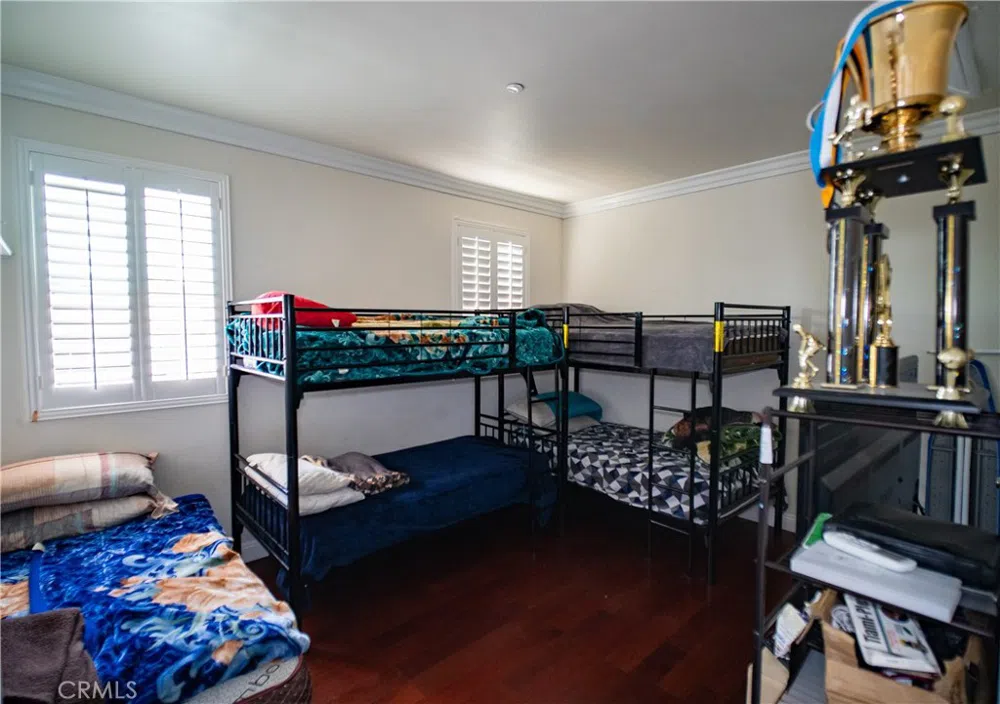 2021 Miramar Street Los Angeles, CA 90057