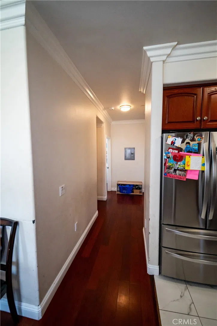 2021 Miramar Street Los Angeles, CA 90057
