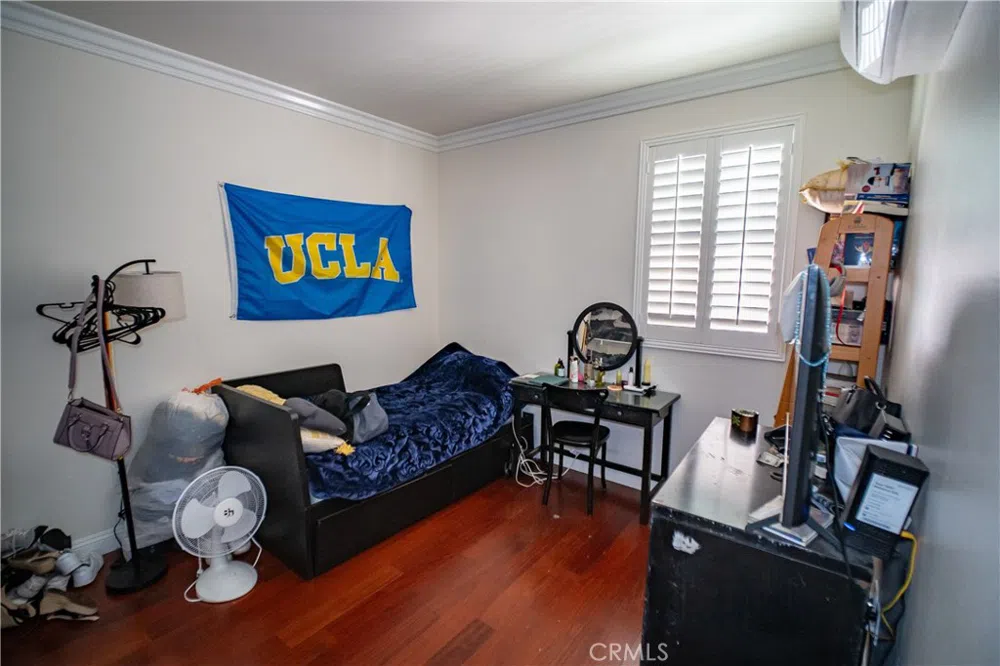 2021 Miramar Street Los Angeles, CA 90057