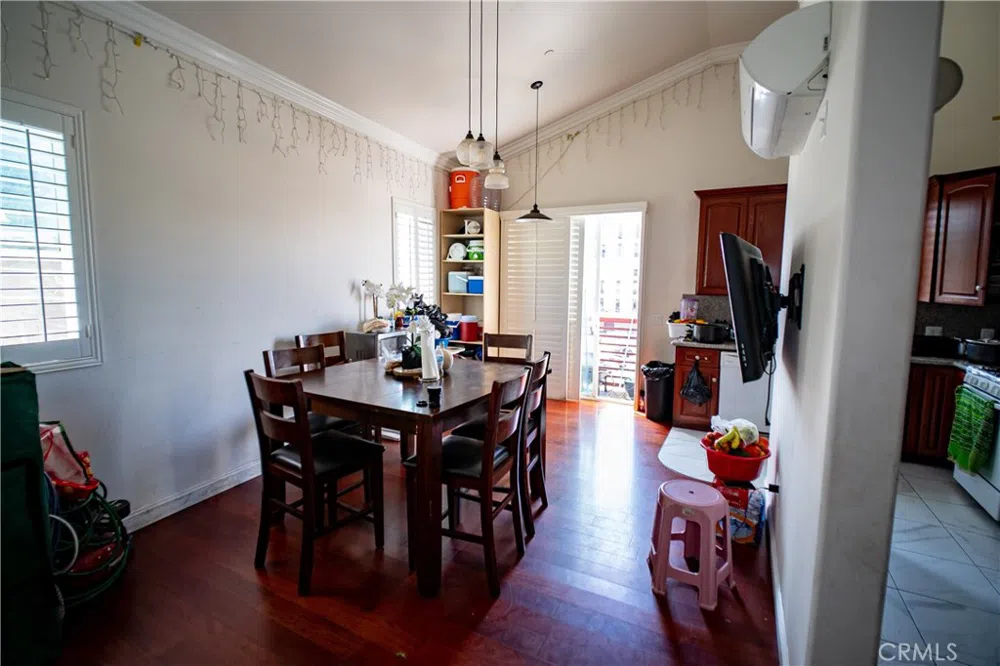 2021 Miramar Street Los Angeles, CA 90057