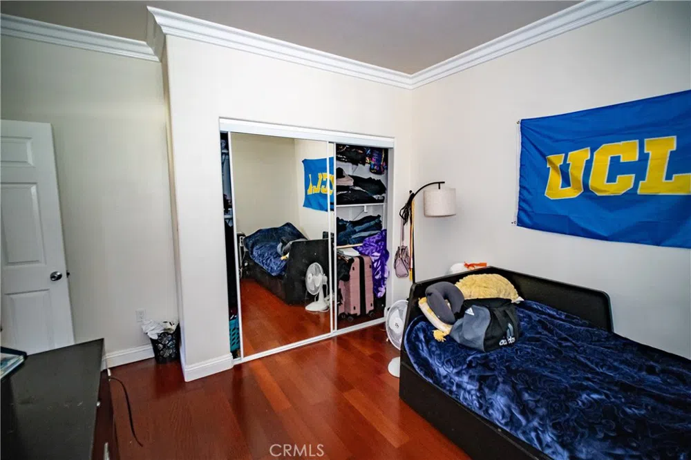 2021 Miramar Street Los Angeles, CA 90057