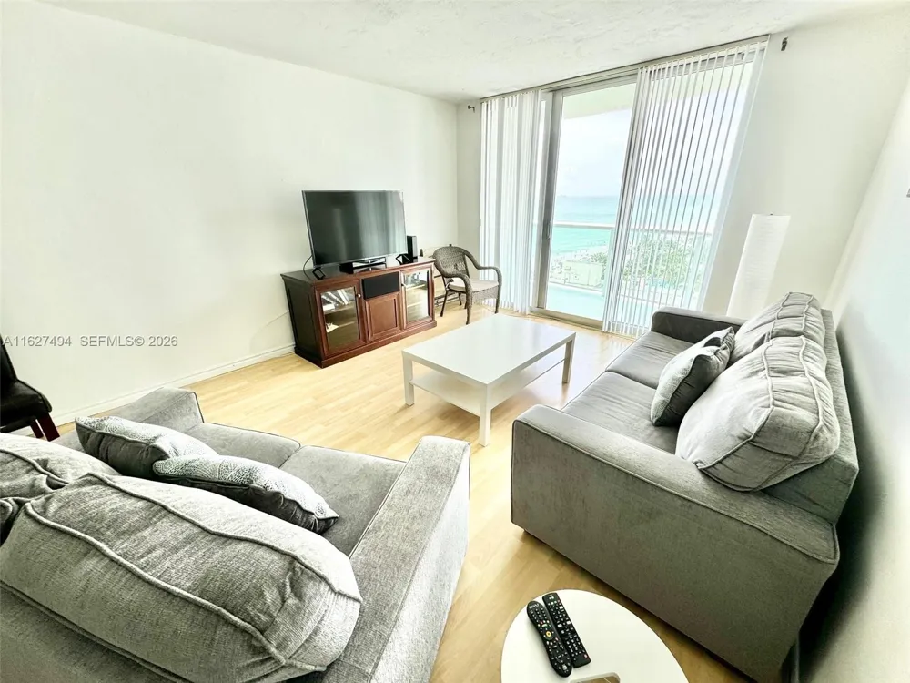 3801 S OCEAN DR #10H Hollywood, FL 33019