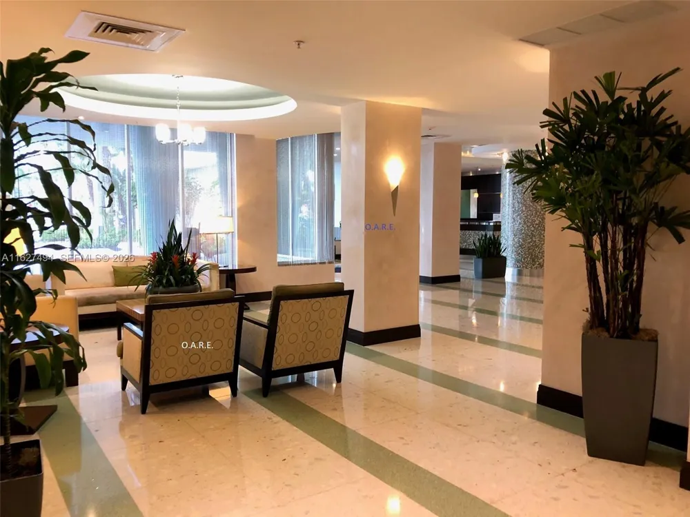 3801 S OCEAN DR #10H Hollywood, FL 33019