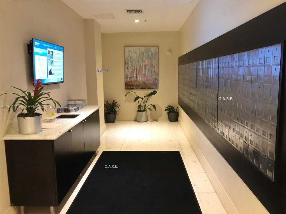 3801 S OCEAN DR #10H Hollywood, FL 33019