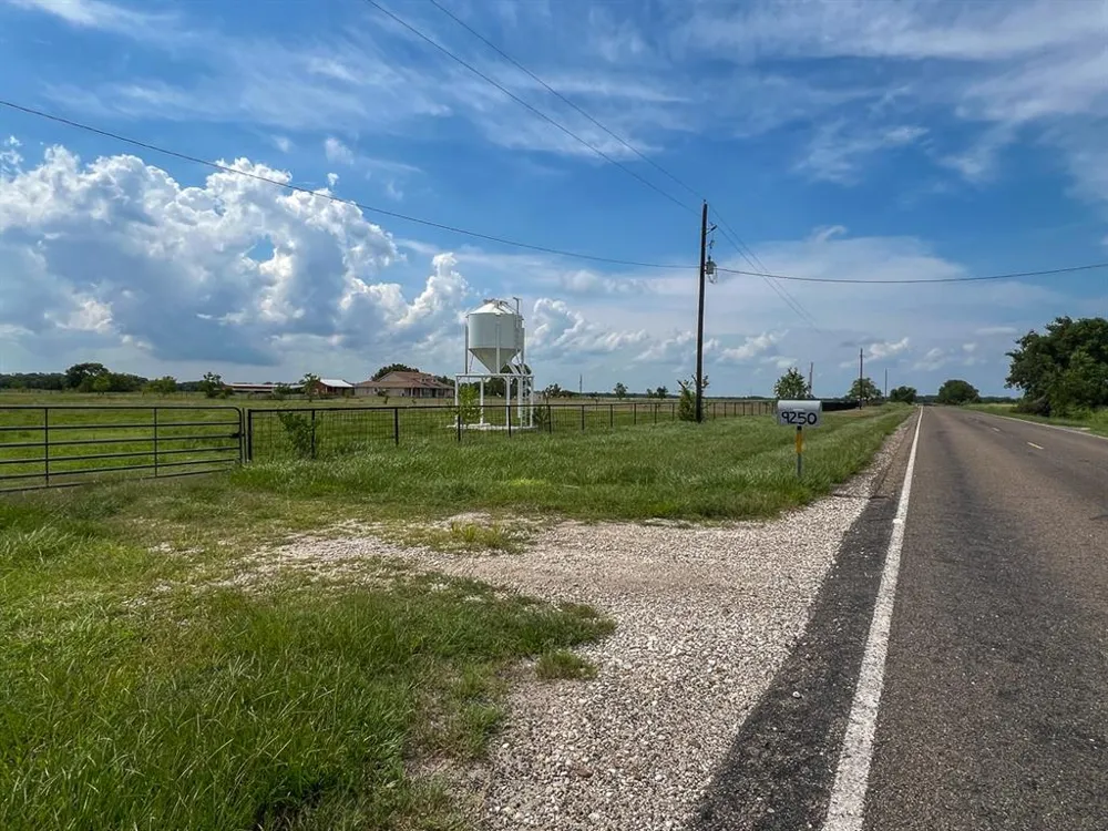 FM 686 Dayton, TX 77535