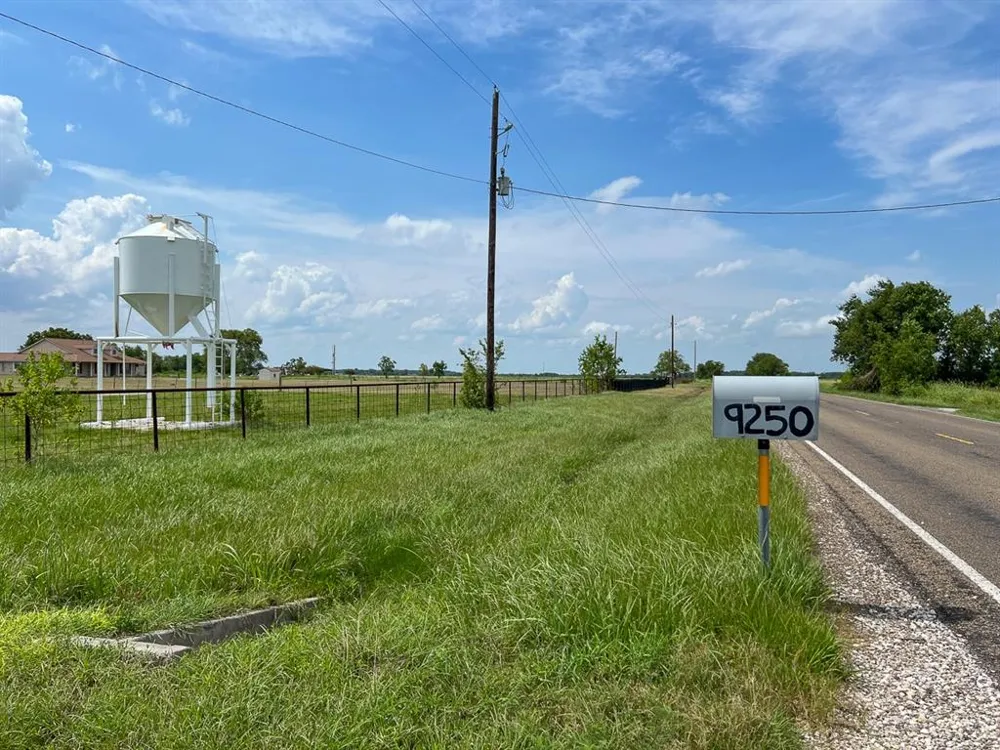 FM 686 Dayton, TX 77535
