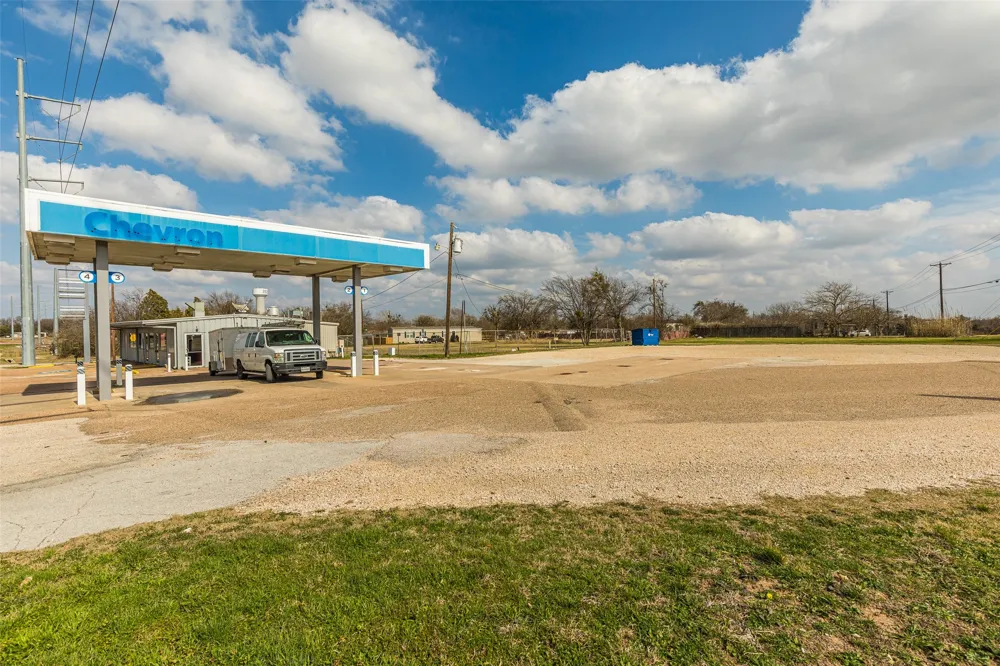 607 Old Temple Road Hewitt, TX 76643