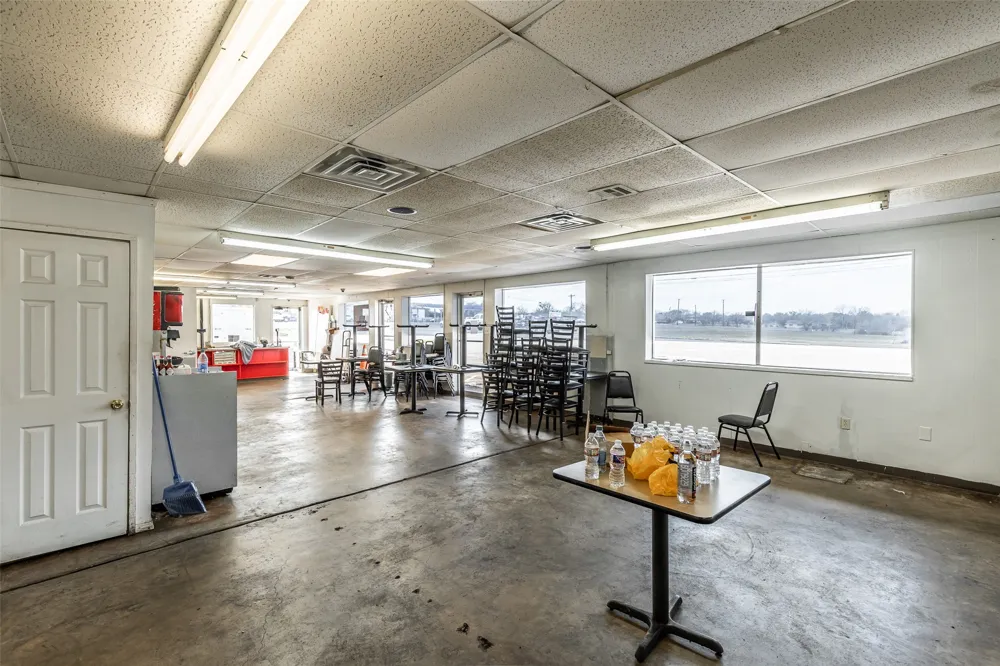 607 Old Temple Road Hewitt, TX 76643