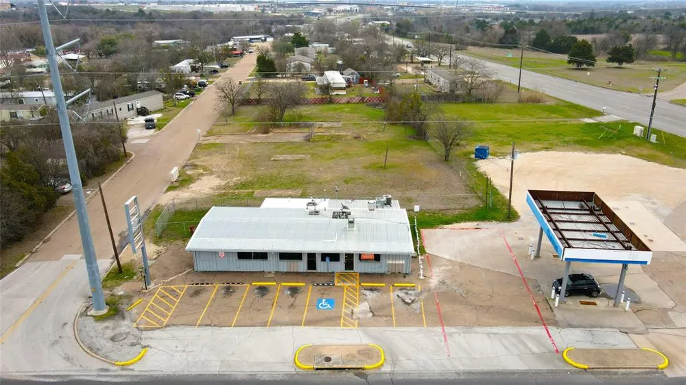 607 Old Temple Road Hewitt, TX 76643