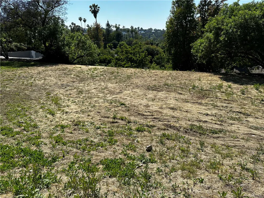 4632 Libbit Avenue Encino, CA 91436
