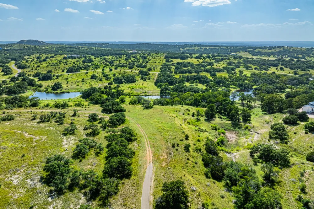 613 Cattle Creek Road Johnson City, TX 78636