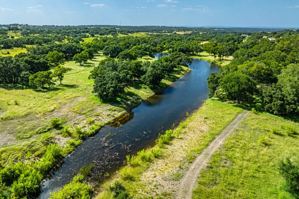 613 Cattle Creek Road Johnson City, TX 78636