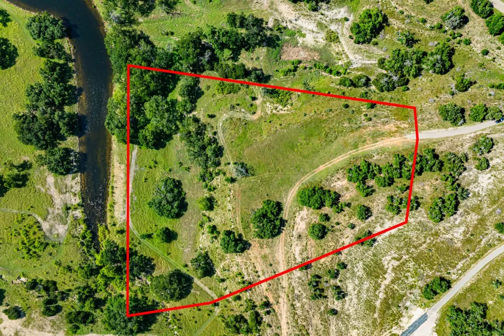 613 Cattle Creek Road Johnson City, TX 78636