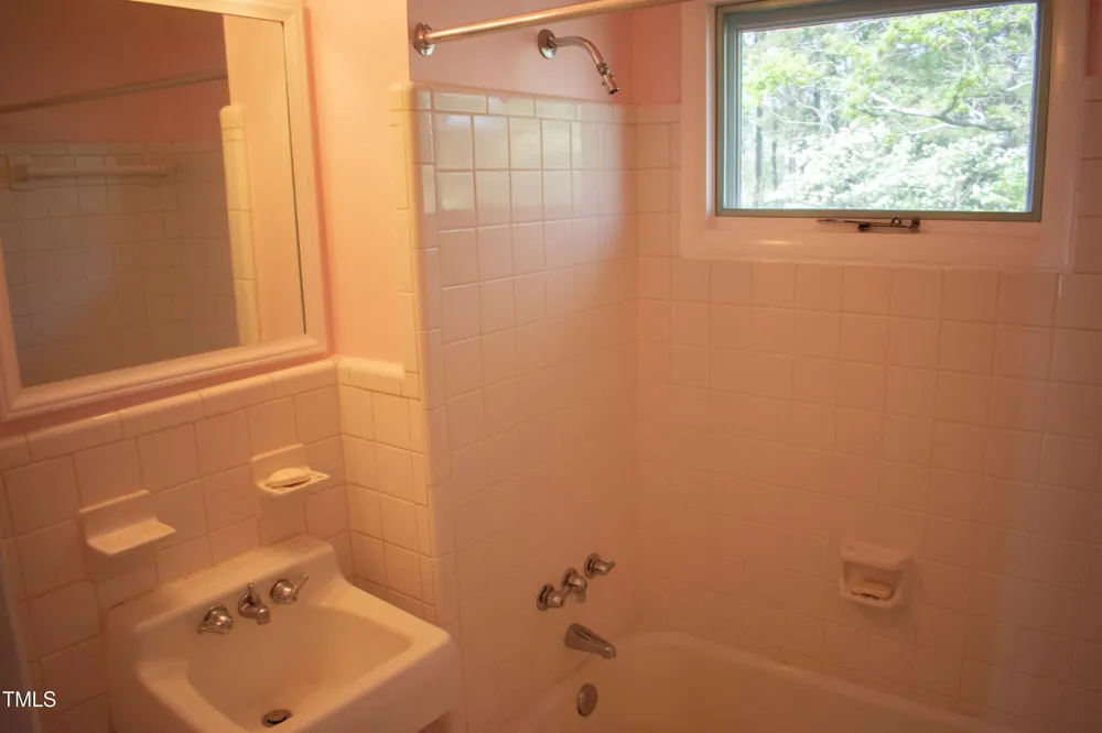 2024 Zebulon Road Zebulon, NC 27597