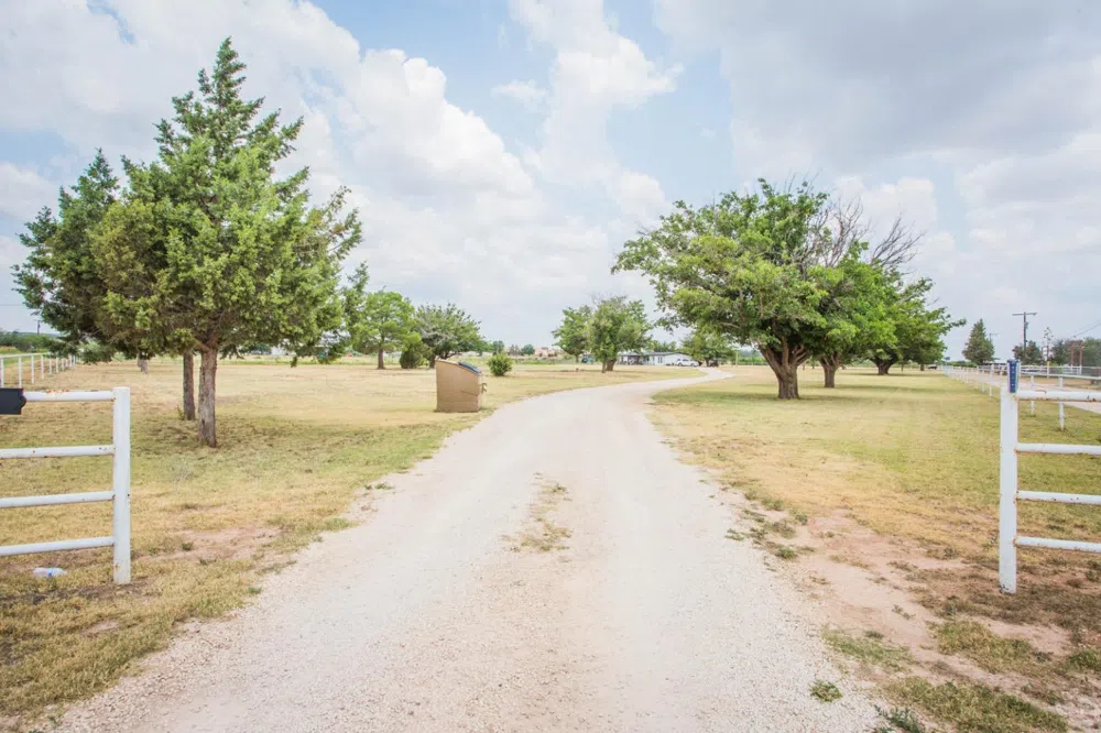 1518 W 15th Street Post, TX 79356