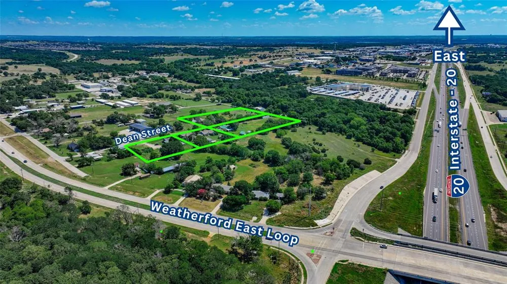 2402 Dean Street Weatherford, TX 76087