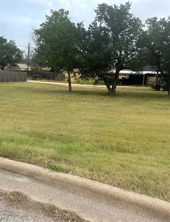 1510 Thomas Lane Graham, TX 76450
