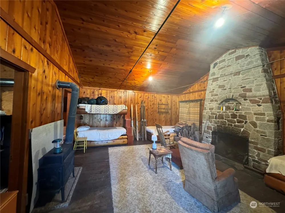 4061 FS RD 4832 Snoqualmie Pass, WA 98068