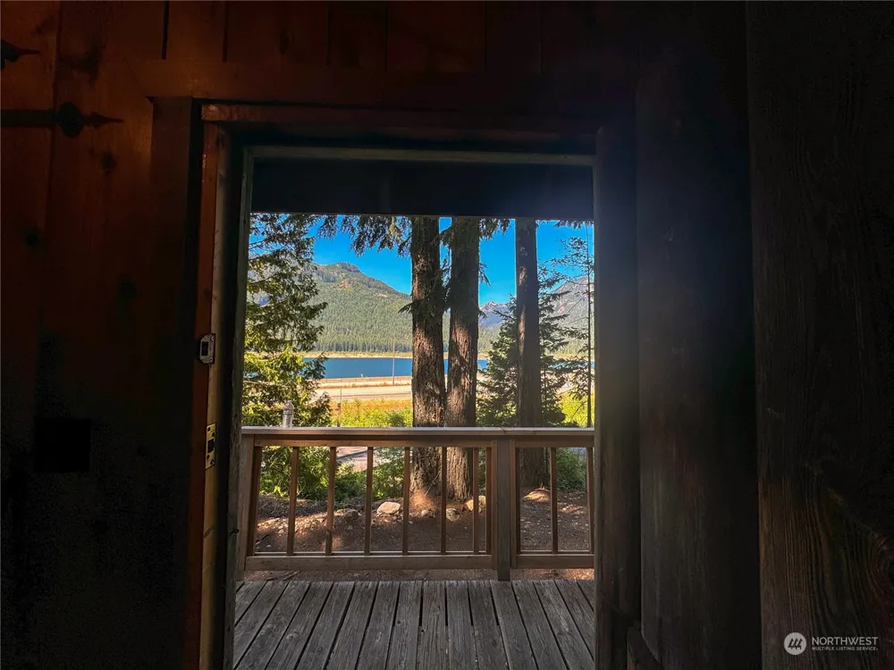 4061 FS RD 4832 Snoqualmie Pass, WA 98068