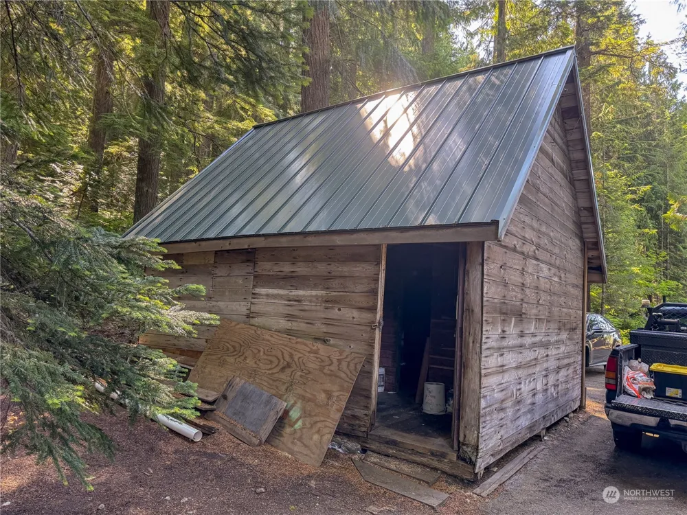 4061 FS RD 4832 Snoqualmie Pass, WA 98068