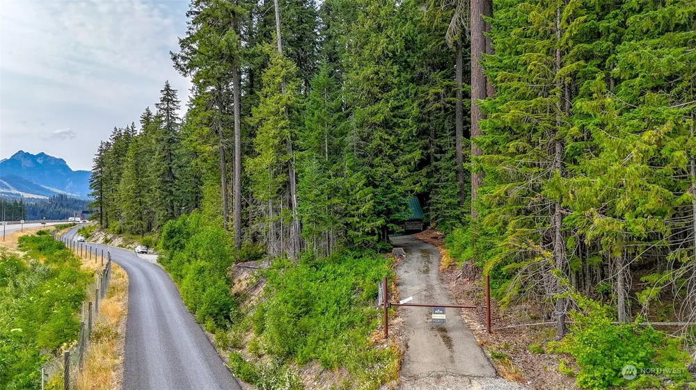 4061 FS RD 4832 Snoqualmie Pass, WA 98068