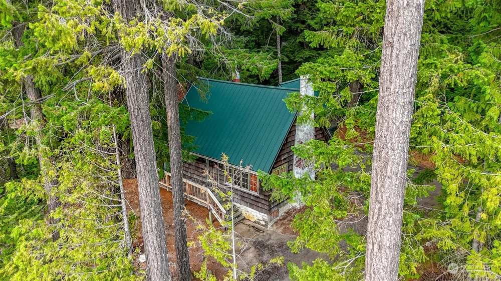 4061 FS RD 4832 Snoqualmie Pass, WA 98068