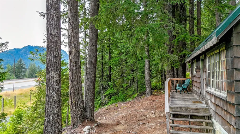 4061 FS RD 4832 Snoqualmie Pass, WA 98068