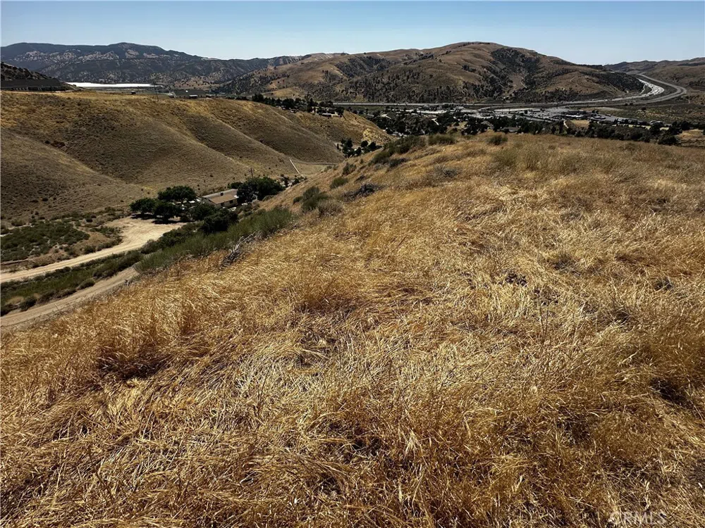 6 Chimney Canyon Road Lebec, CA 93243