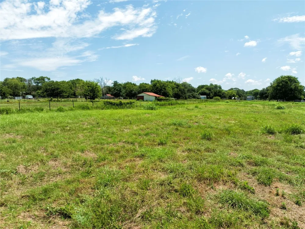 215 Old Highway 90 Loop Schulenburg, TX 78956
