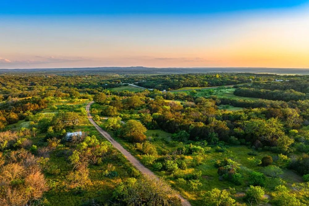 9738 E FM 1431 Marble Falls, TX 78654