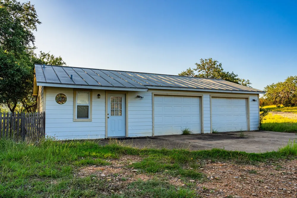 9738 E FM 1431 Marble Falls, TX 78654