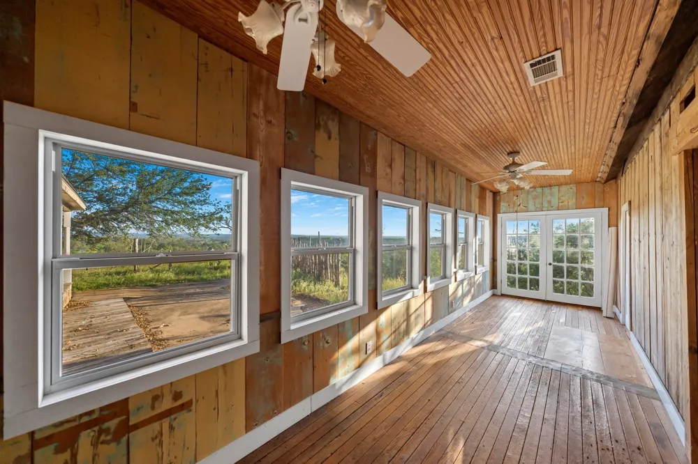 9738 E FM 1431 Marble Falls, TX 78654