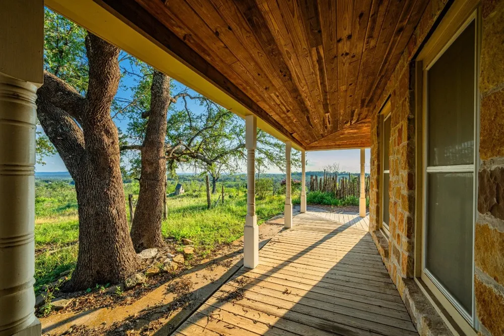 9738 E FM 1431 Marble Falls, TX 78654