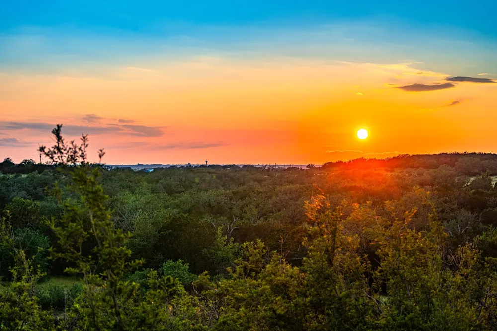 9738 E FM 1431 Marble Falls, TX 78654